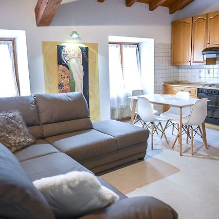 Family Retreat Apartment Riva del Garda Bagian luar foto